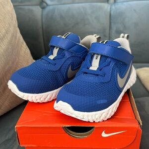 Nike revolution sneakers